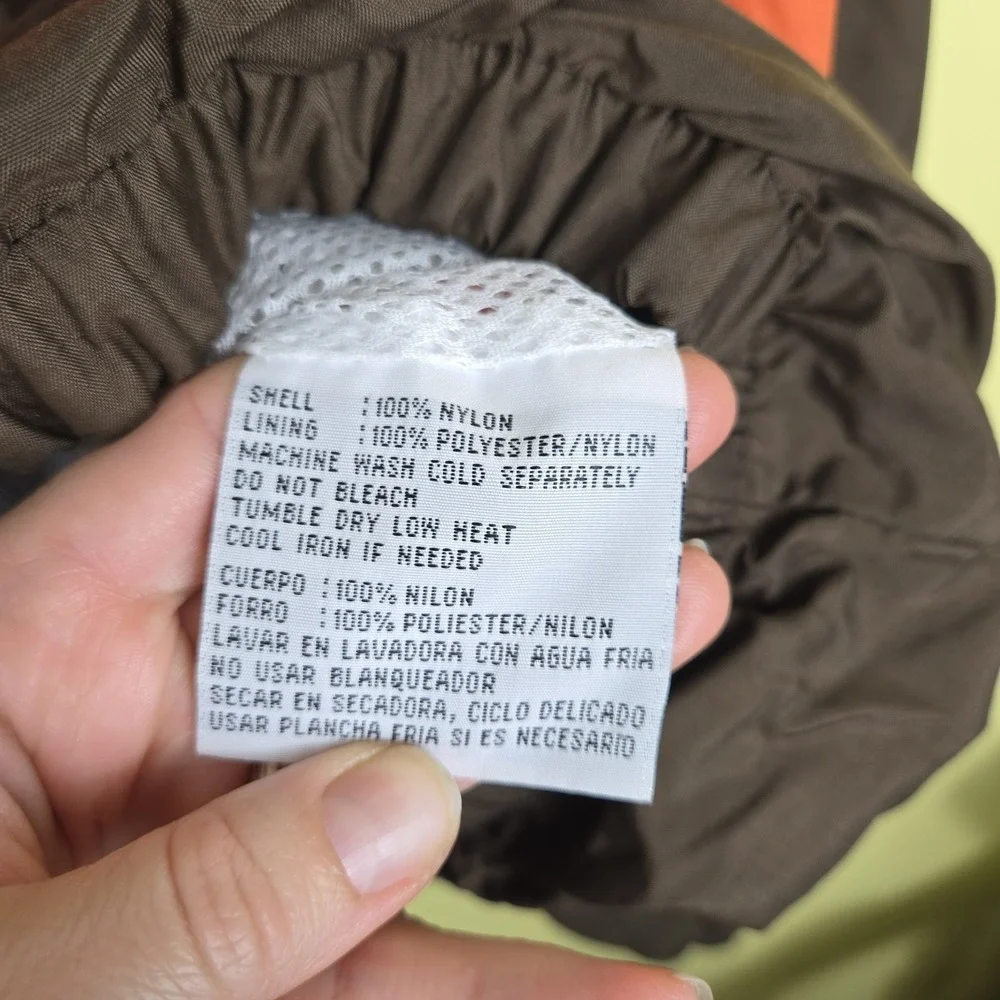 Vtg CLEVELAND BROWNS Gameday Logo Zip-Up Nylon Jacket size Large